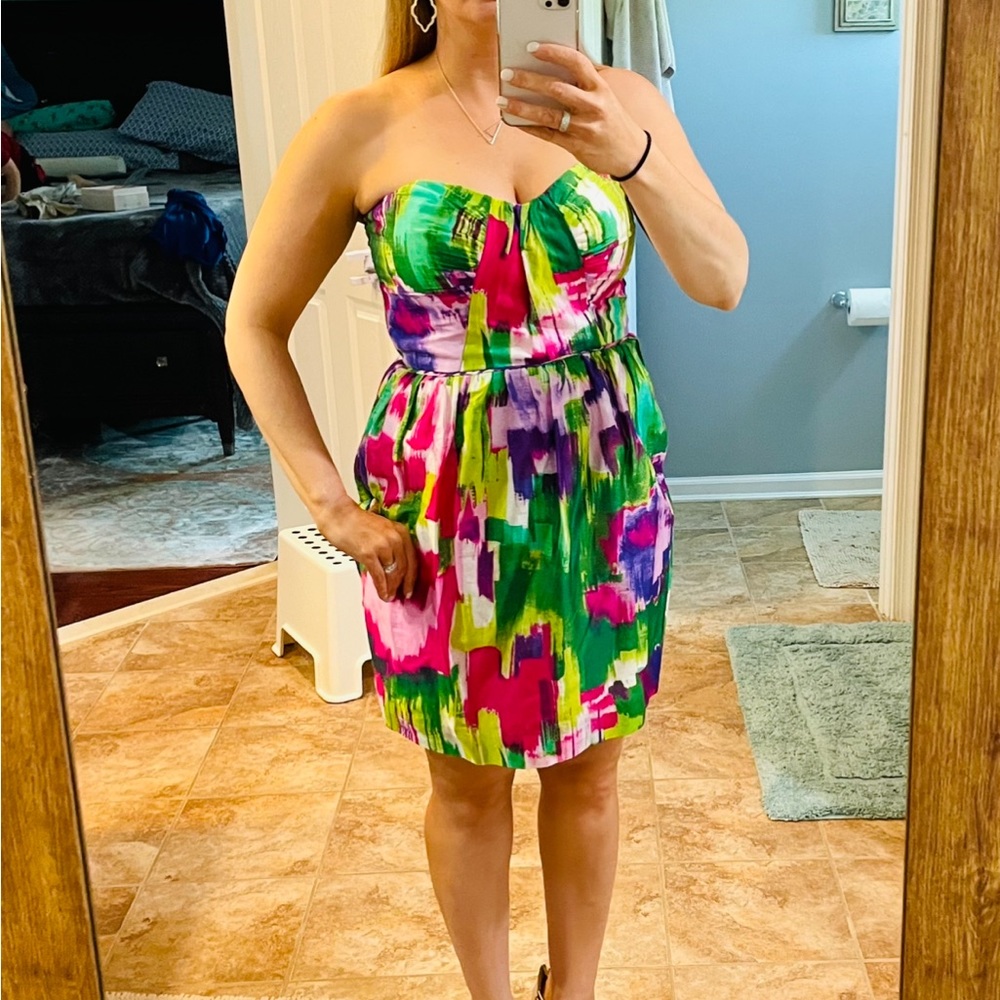Stunning Size 8 sweetheart strapless dress